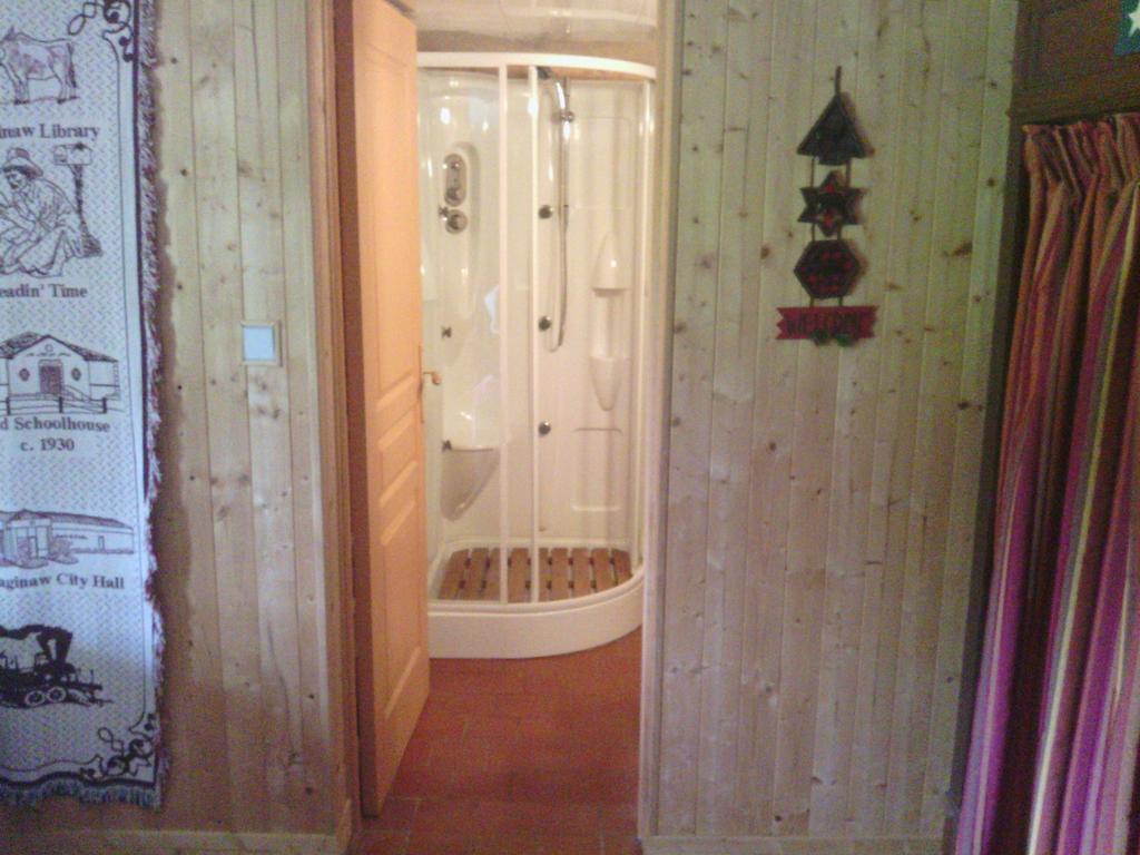 Manoir Du Val Harangt Bed & Breakfast Mardilly Room photo